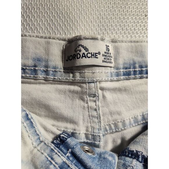 Vintage 90s Jordache Women's 28 Waist Tie Dye Denim Snap Shorts‎ - Picture 4 of 7